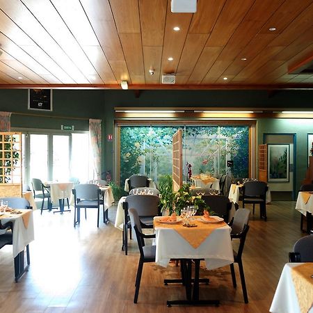 Hotel Le Tulipier Cransac Esterno foto