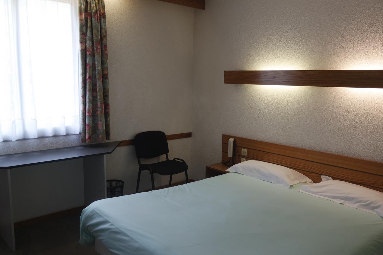 Hotel Le Tulipier Cransac Esterno foto