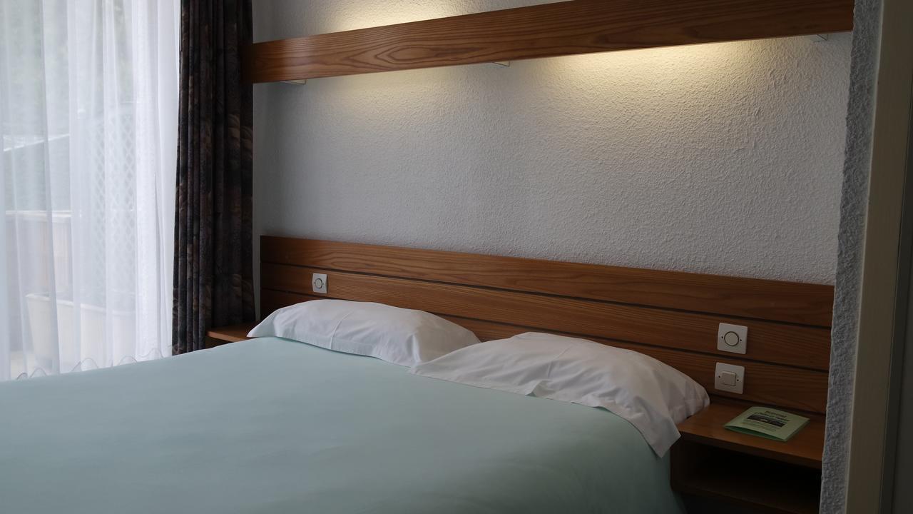 Hotel Le Tulipier Cransac Esterno foto